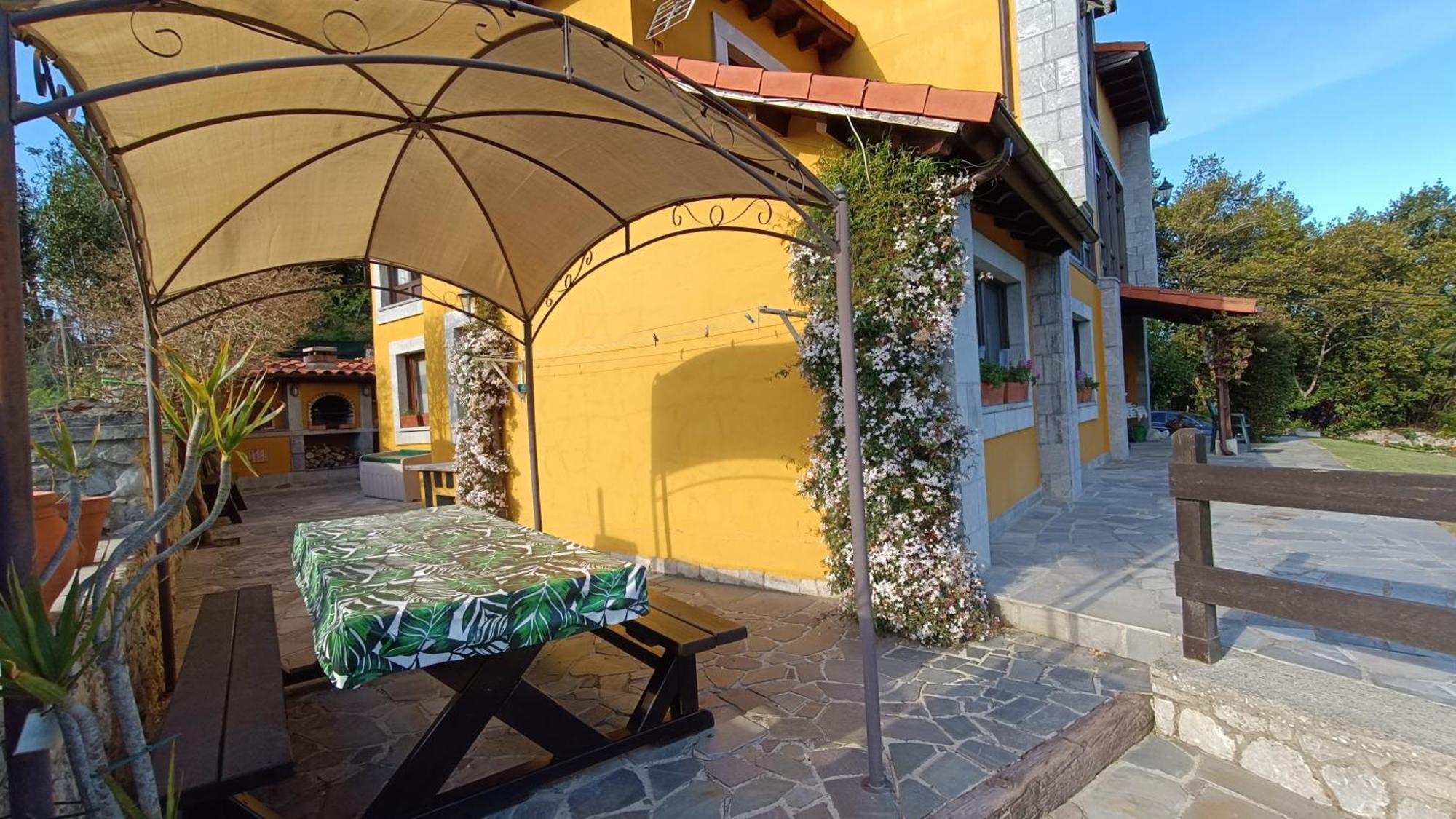 El Corral Del Acebo Guest House Nueva De Llanes Eksteriør bilde
